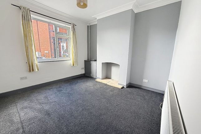 10 Florence Street, Newcastle-under-Lyme photo 3