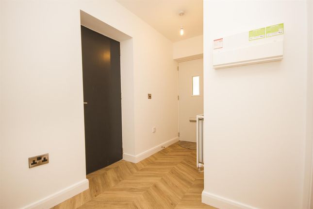 1, Bleaklow Court, Bury photo 3