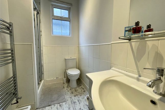 Flat for sale in Park View Road, Welling, Kent