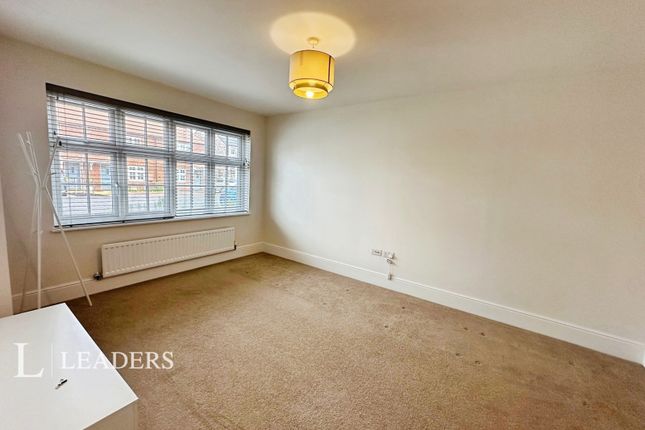 Bradshaw Close, Huntingdon photo 5