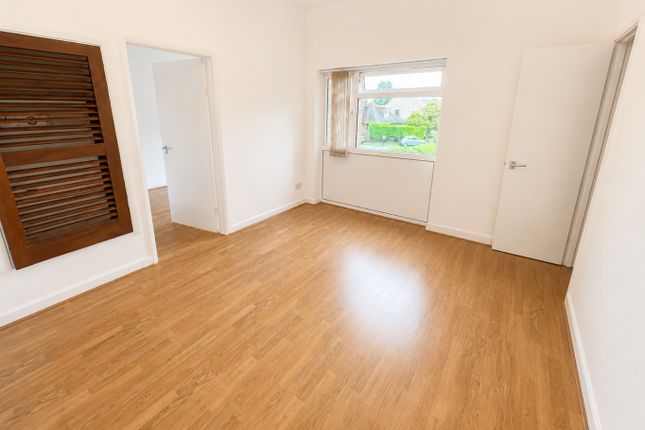 7 Carolyn Court, Trinity Road, Bedfordshire photo 2