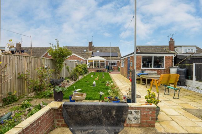 23 Francis Road, Lowestoft photo 2