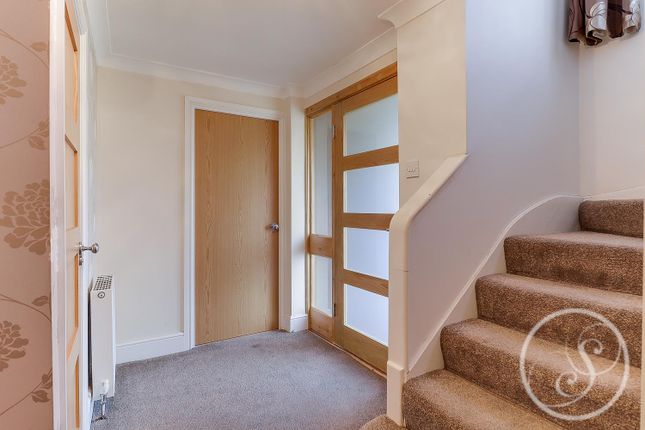 4, High Ash Crescent, Leeds photo 3
