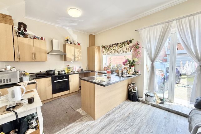 2, Ocean Road South, Sunderland photo 4