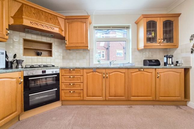 9 Lowdale Avenue, Scarborough photo 3