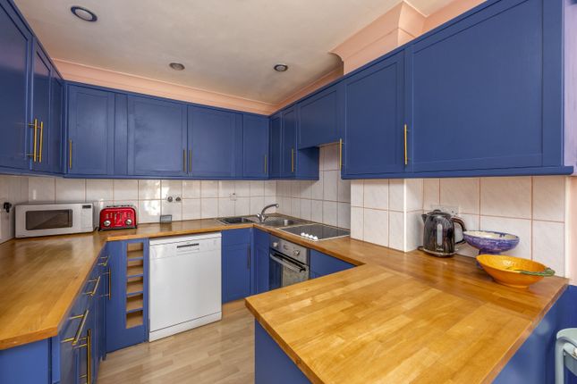 5, Wynnes Mews, Hove photo 4