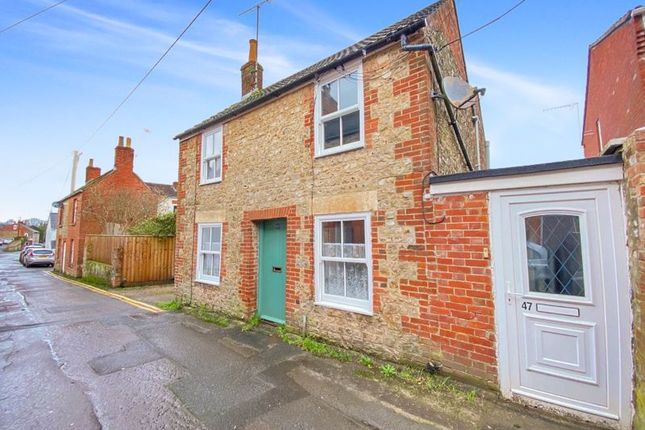 Thumbnail Cottage for sale in Chapel Street, Warminster