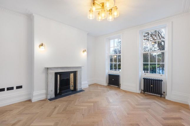 114, Chiswick Lane South, London photo 3