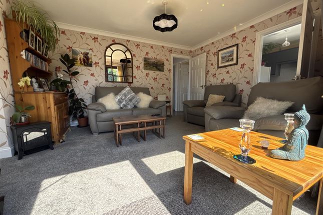 18, Leicester Gardens, Sheerness photo 4