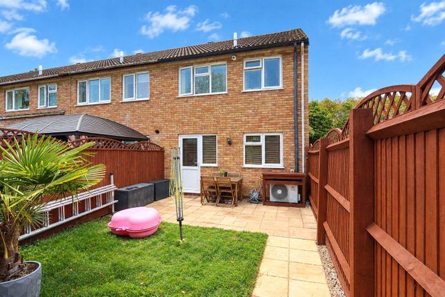 160, Crosslands, Milton Keynes photo 4