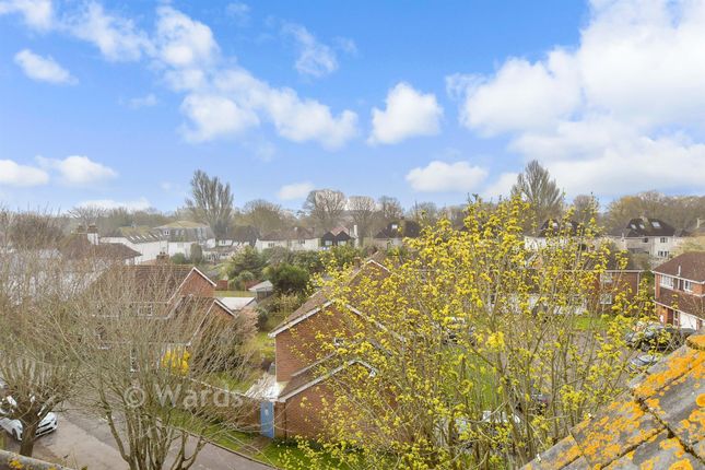 1-bed flat on Worthington Lodge, East Street, Hythe, £120,000