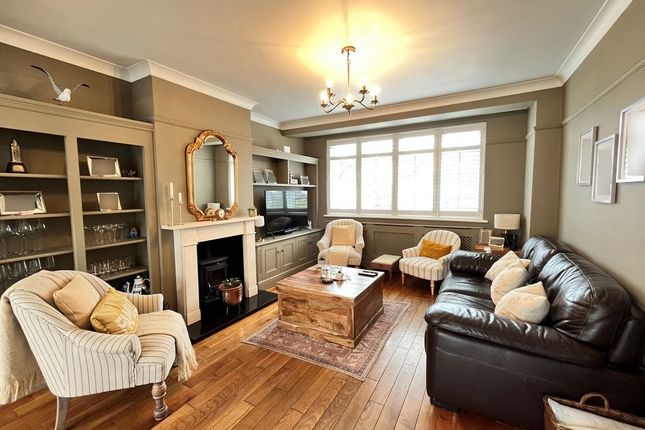 3, West Close, Greenford photo 2