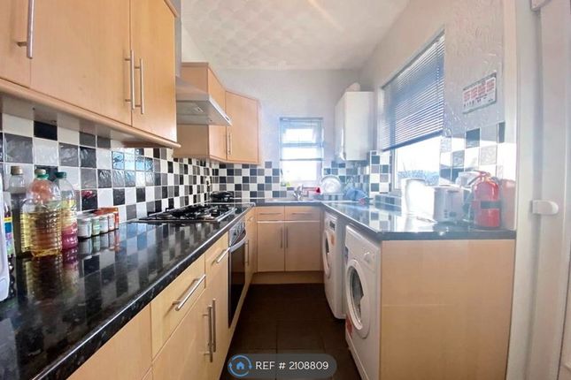 Thumbnail Terraced house to rent in City Road, Sheffield