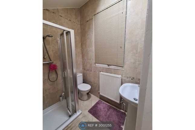 A Woodgrange Avenue, London photo 4
