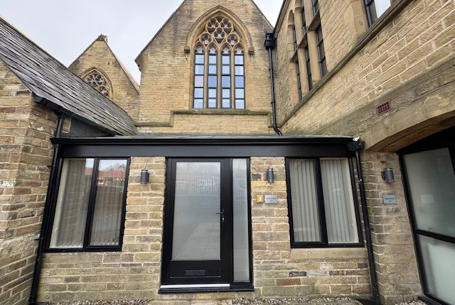 Apart 17 Windhill Manor, 15 Leeds Road Shipley photo 2