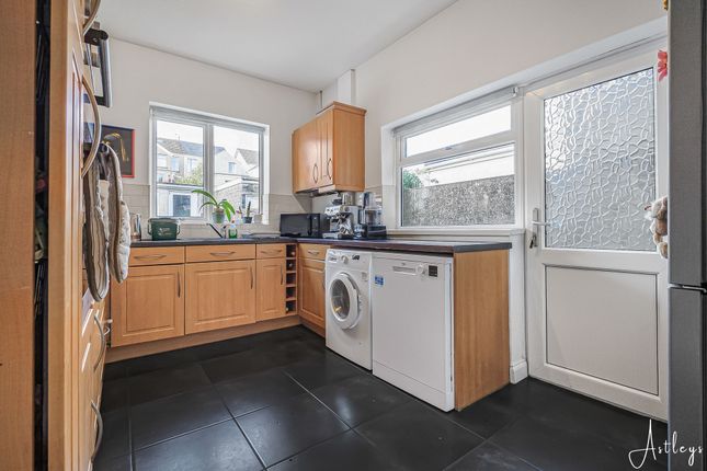 11, Parkview Terrace, Swansea photo 4