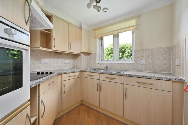 Flat 18, Belview Court, Cranfield Road, Bexhill-On-Sea photo 4