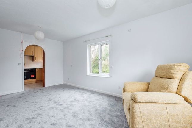 Flat for sale in Holly Court, Leatherhead