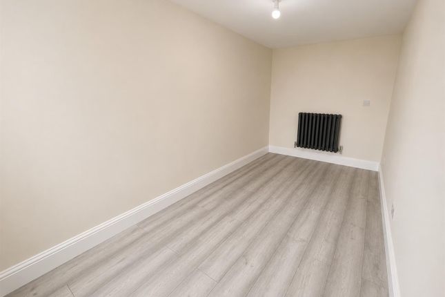 3, Bentley Mill Lane, Walsall photo 4