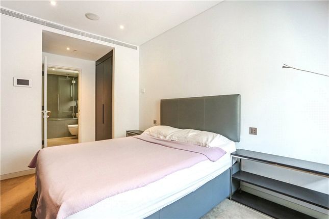 Flat to rent in Marconi House, 335 Strand, London