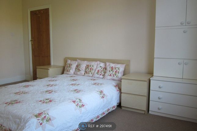 Wyndham Road, Northfields Ealing, London photo 3