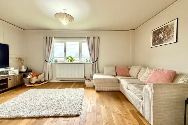 31, Henville Close, Gosport photo 2
