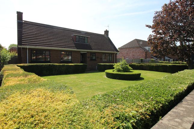 Thumbnail Bungalow to rent in Church Road, Saughall, Chester, Cheshire