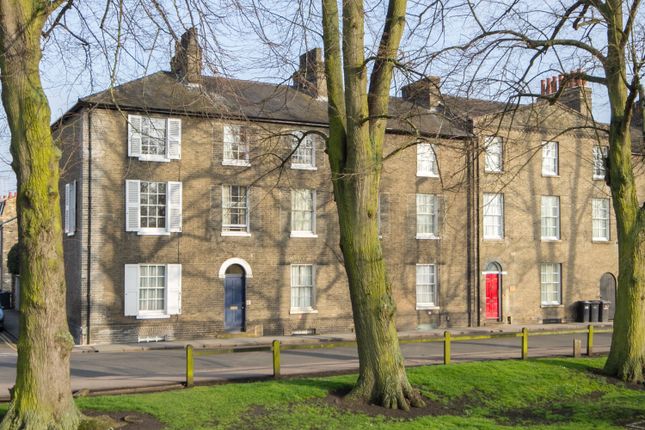 Thumbnail Town house to rent in Earl Street, Cambridge