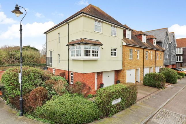 End terrace house for sale in Willowbank, Sandwich