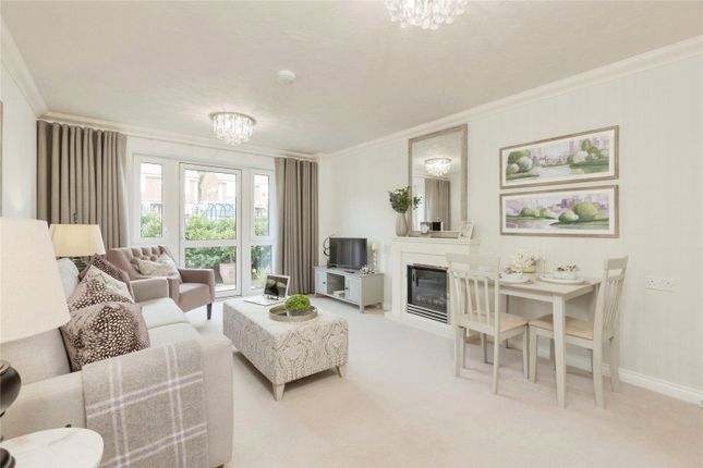 22 Burlington Lodge,, Birchwood Park Avenue, Kent photo 2