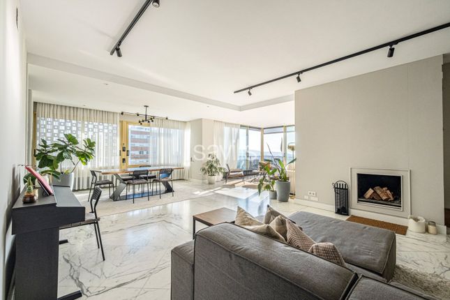 Thumbnail Apartment for sale in Flat For Sale In Torre Cervantes, Pedralbes, Barcelona