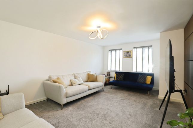 22, Simpson Close, Corby photo 2