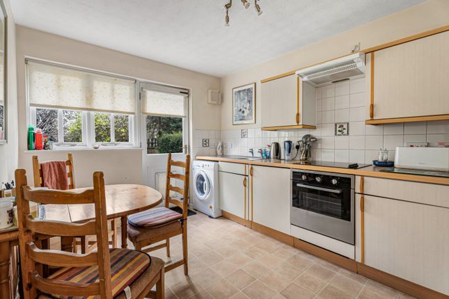 11 Cosne Mews, Walkers Road, Harpenden photo 3