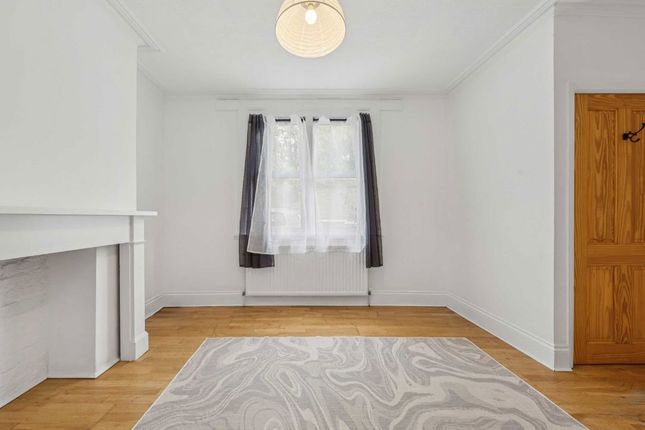 40, Robson Road, London photo 3