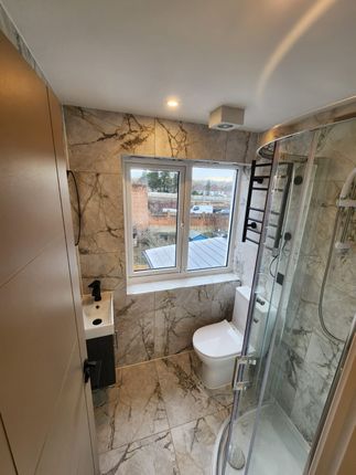 Flat 4, 11, Haycroft Road, SURBITON photo 4