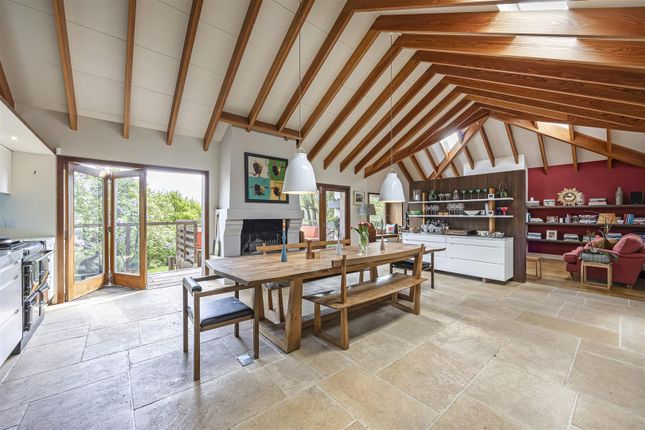 Apple Cottage, Pancake Hill, Cheltenham photo 2