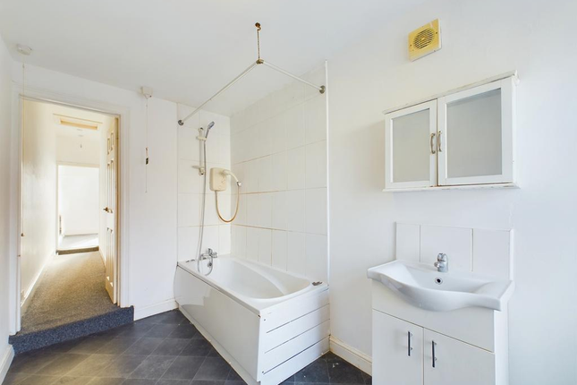 58 Stuart Street, Leicester photo 4