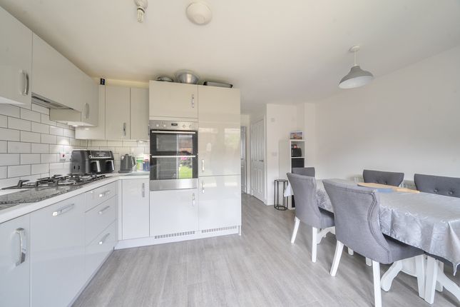 22, Newall Road, Melksham photo 2