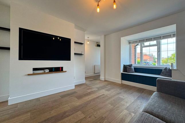 6, Collingwood Close, Luton photo 2