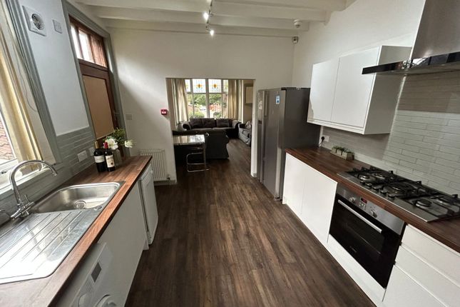 St. Michaels Villas, Leeds photo 3