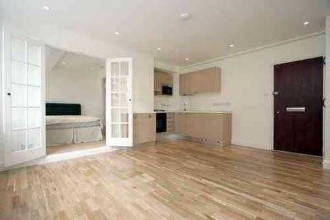 Thumbnail Flat to rent in Nell Gwynn House, Sloane Avenue, Chelsea