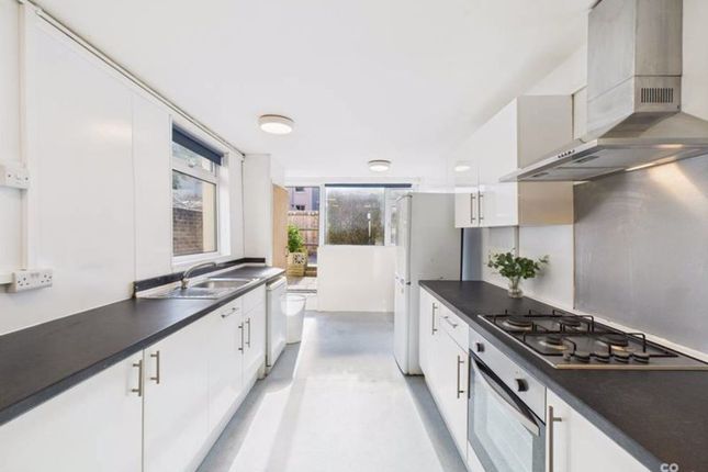 51 Totland Road, Brighton photo 3