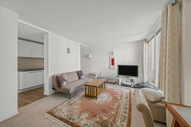 162 22 Corona Building, Blackwall Way, London photo 5