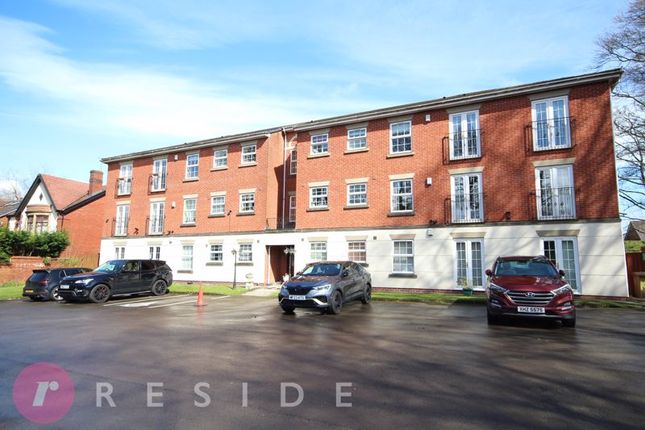 Thumbnail Flat to rent in Kensington Place, Connaught Avenue, Buersil, Rochdale
