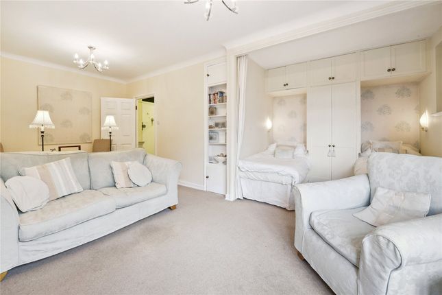 Studio for sale in Norland Square, Holland Park, London