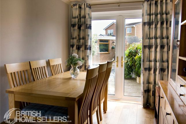 8, The Dingle, Northwich photo 4