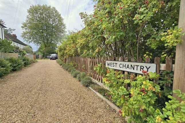 3, West Chantry, Old Hatch End photo 4