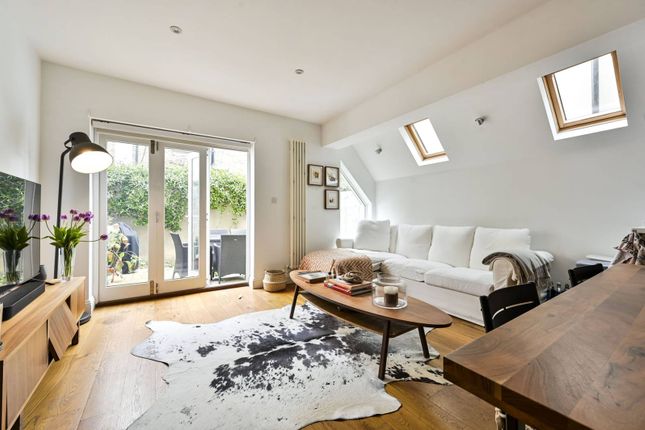 Flat for sale in Tynemouth Street, Sands End, London