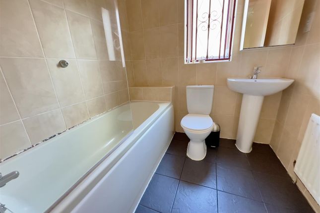 Semi-detached house to rent in Angora Drive, Salford