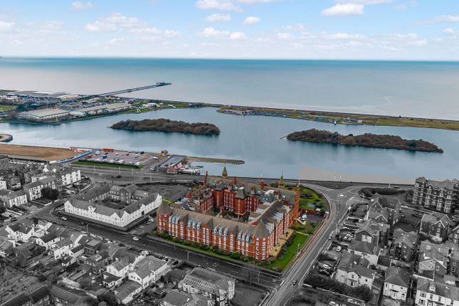 Marine Gate Mansions,27, Promenade, Southport photo 4